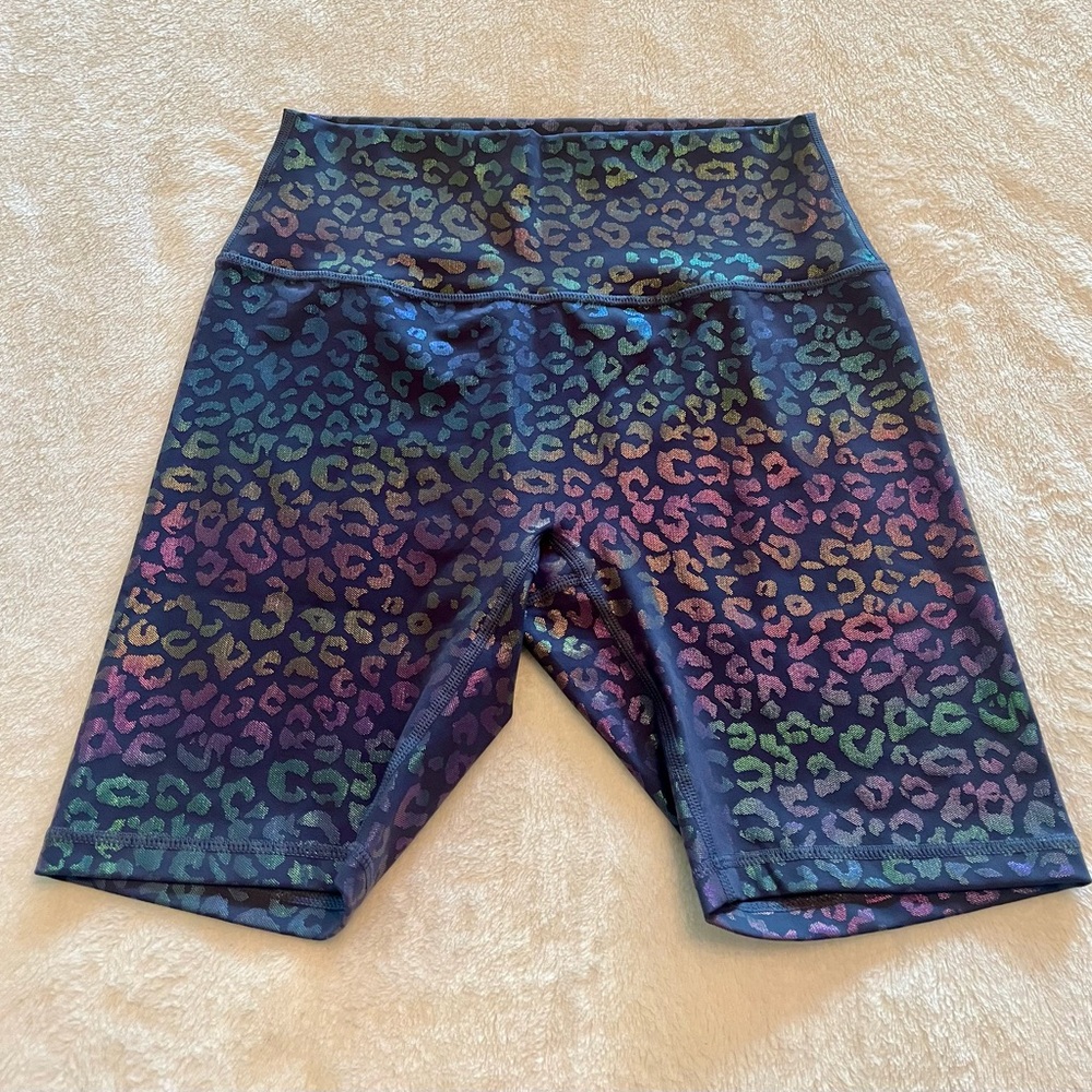 Zyia Active Women's Rainbow
Metallic Leopard Print Biker Shorts Size L